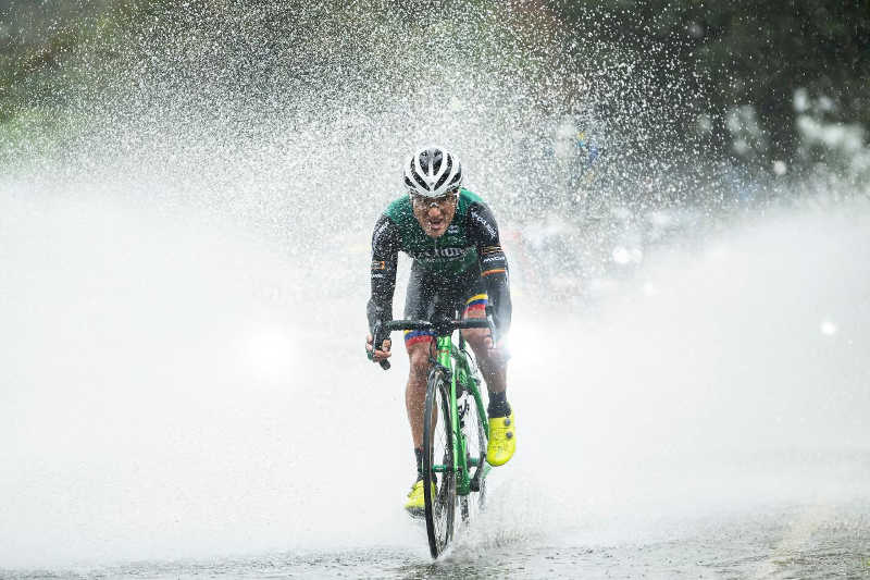 Cycling_rain.jpg